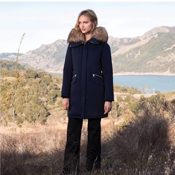 Soia & Kyo Jackets & Blazers - SOIA & KYO Navy Joleen Hooded fur down jacket